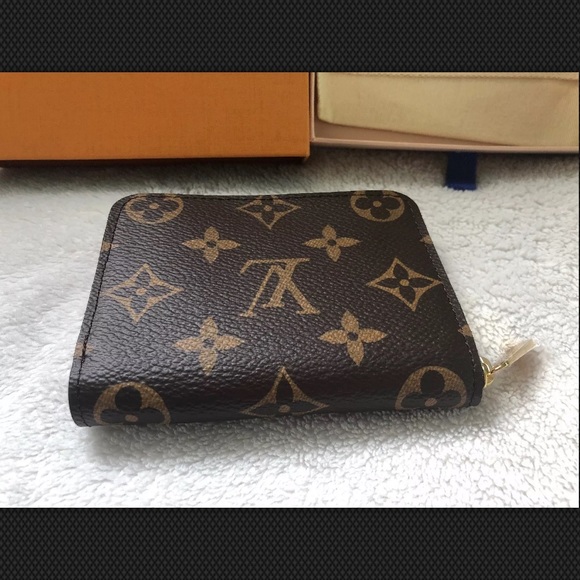 Louis Vuitton zippy monogram coin purse - Picture 2 of 8